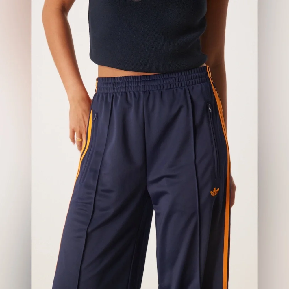 adidas Adicolor Classic Firebird Loose Women’s Track Pants -Night Indigo JW1229 - Picture 5 of 9